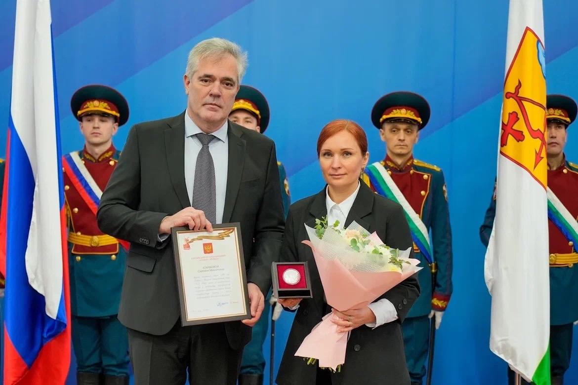 В Кирове вручены памятные медали к 80-летию Великой Победы.