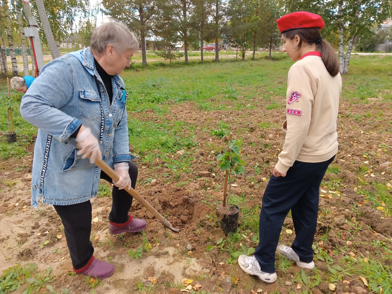 9 сентября в МБУК "Безбожниковский СДК"  состоялось важное событие — открытие Аллеи Победы, приуроченного к знаменательной дате — 80-летию Великой Победы..